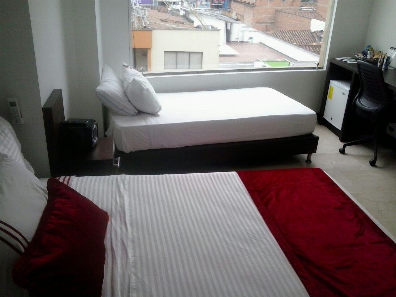 Hotel Lleras 10 Medellín Kültér fotó